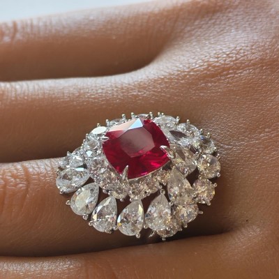 Anello Rosso | Gioielli classici ed eleganti